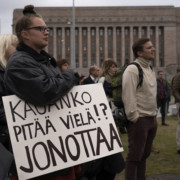 Demonstration framför Riksdagshuset