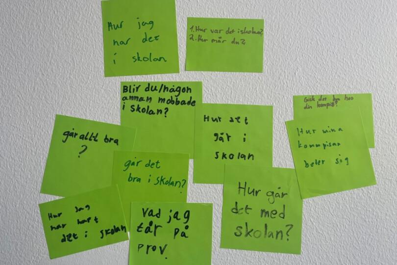 Post-it-lappar med ungdomars svar
